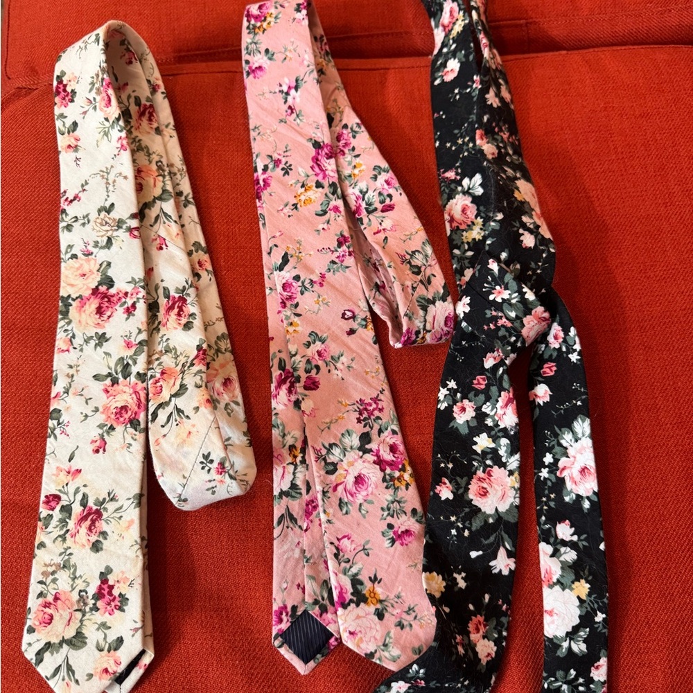 Tilden Co., Floral Women's Scarves Set of 3, Molly Ringwald inspired, 1980s vibe - Picture 2 of 5